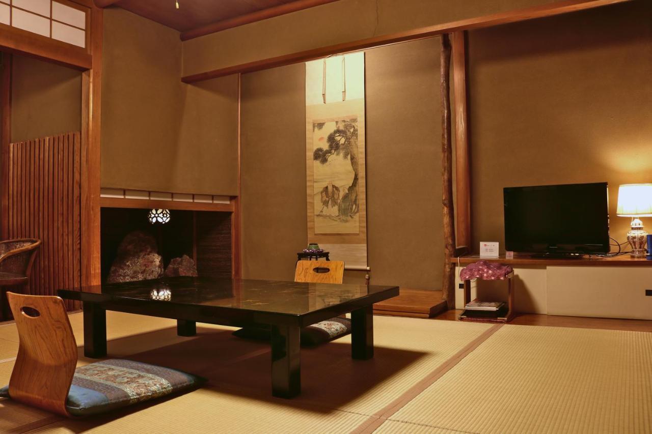 Tsutaya Ryokan Toyooka  Exterior foto